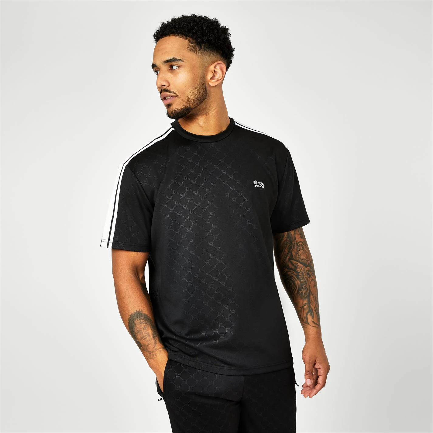 Lonsdale Gentlemen Mono Logo T-Shirt Lonsdale Gentlemen Mono Logo T-Shirt -Deals Lonsdale Store